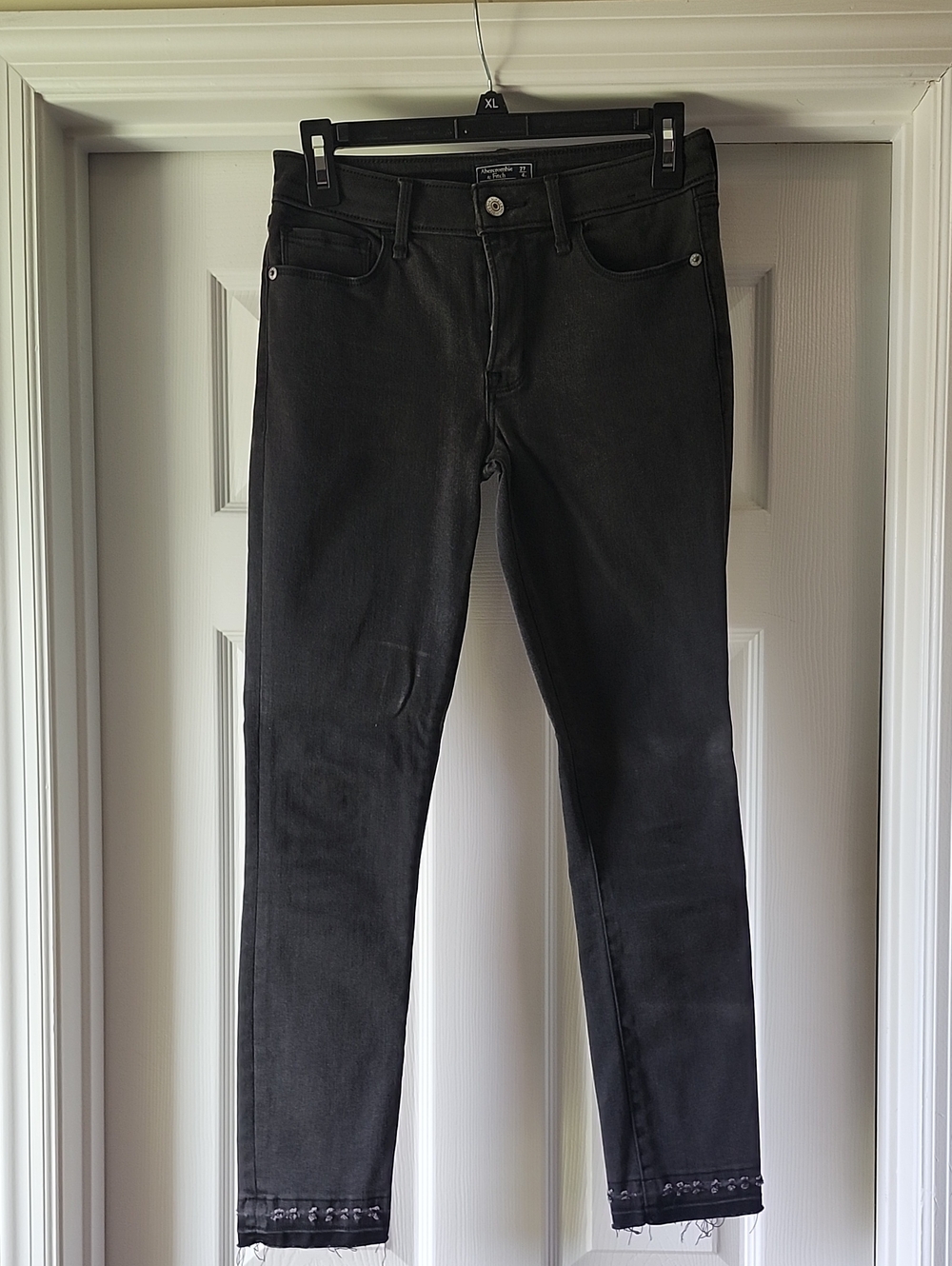 Abercrombie & Fitch Black Mid-Rise Super Skinny Ankle Jeans
